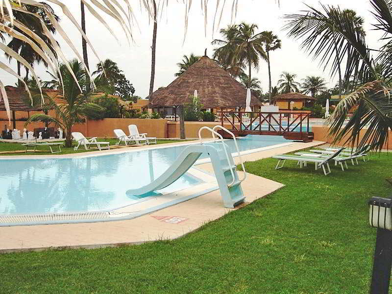 Sunbeach Hotel & Resort Bakau ภายนอก รูปภาพ
