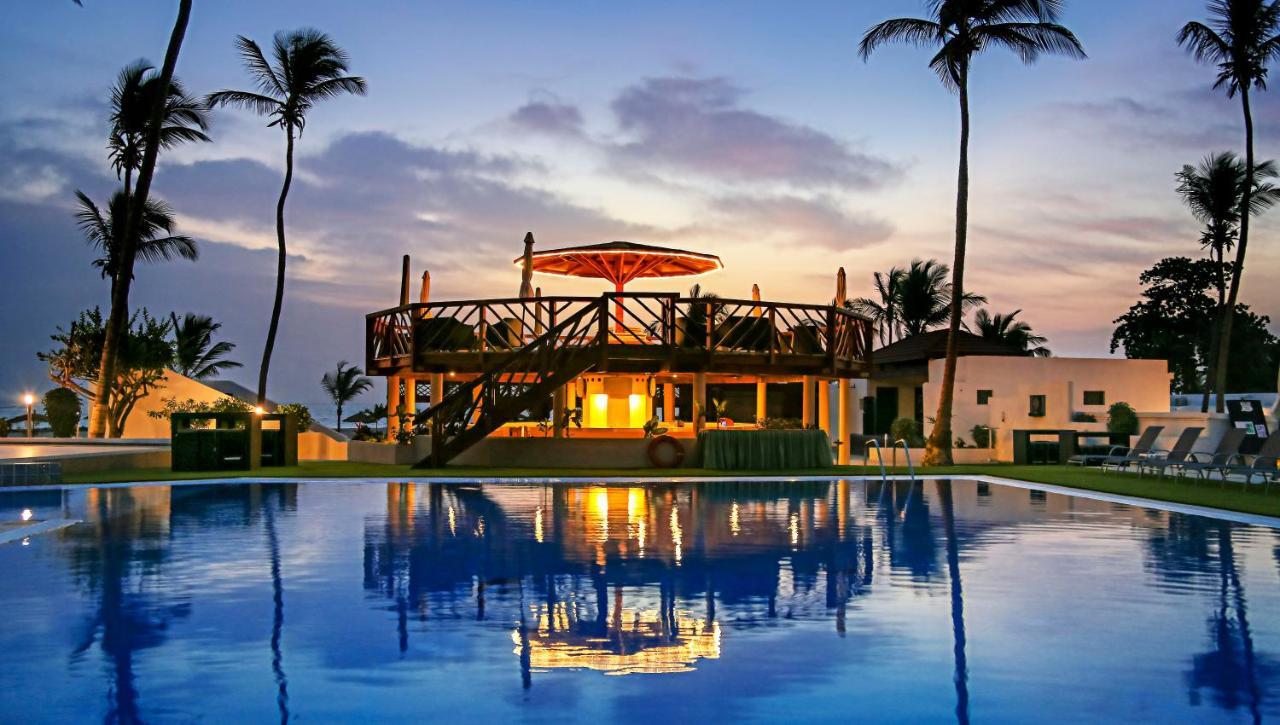 Sunbeach Hotel & Resort Bakau ภายนอก รูปภาพ