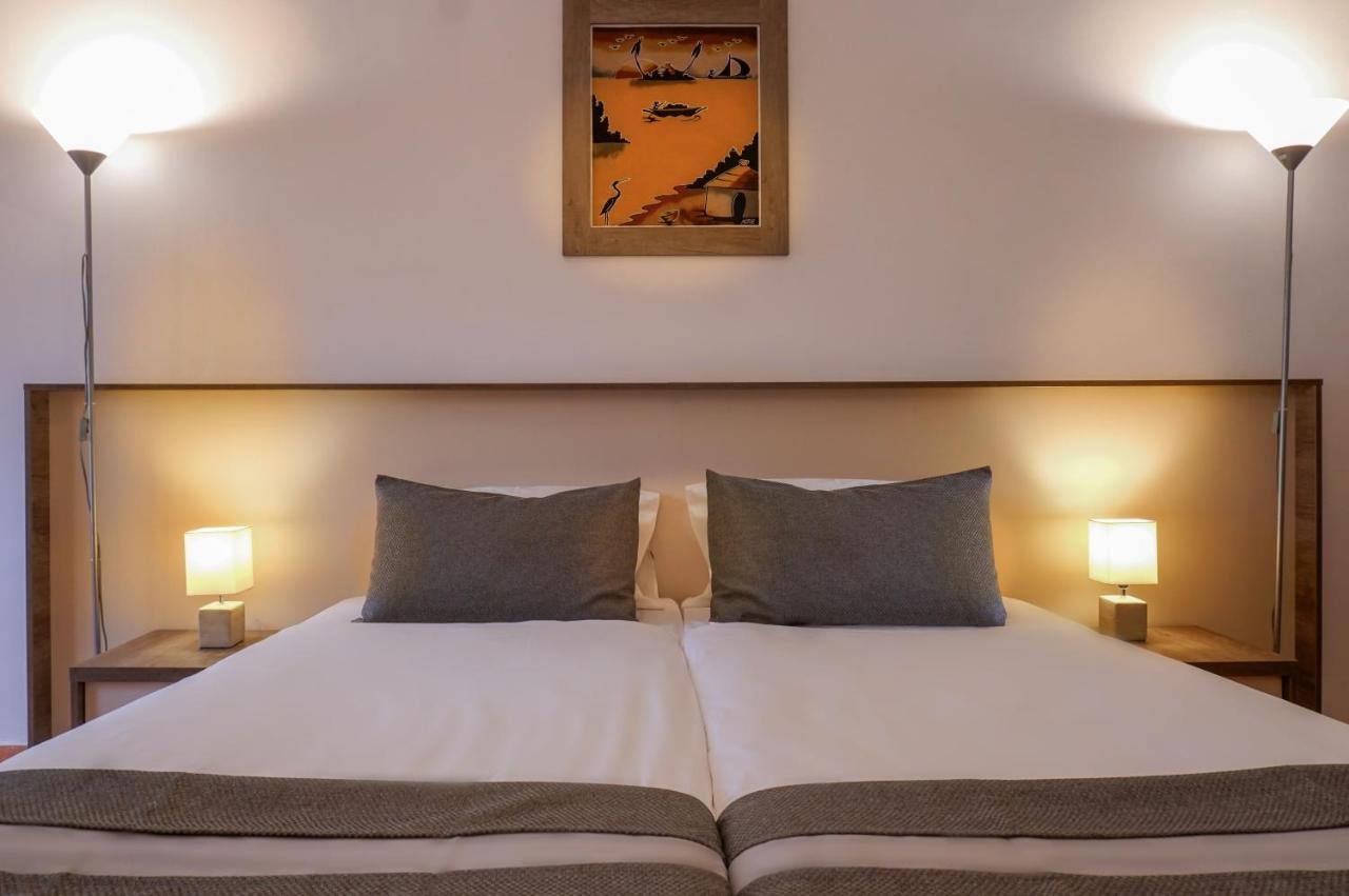 Sunbeach Hotel & Resort Bakau ภายนอก รูปภาพ