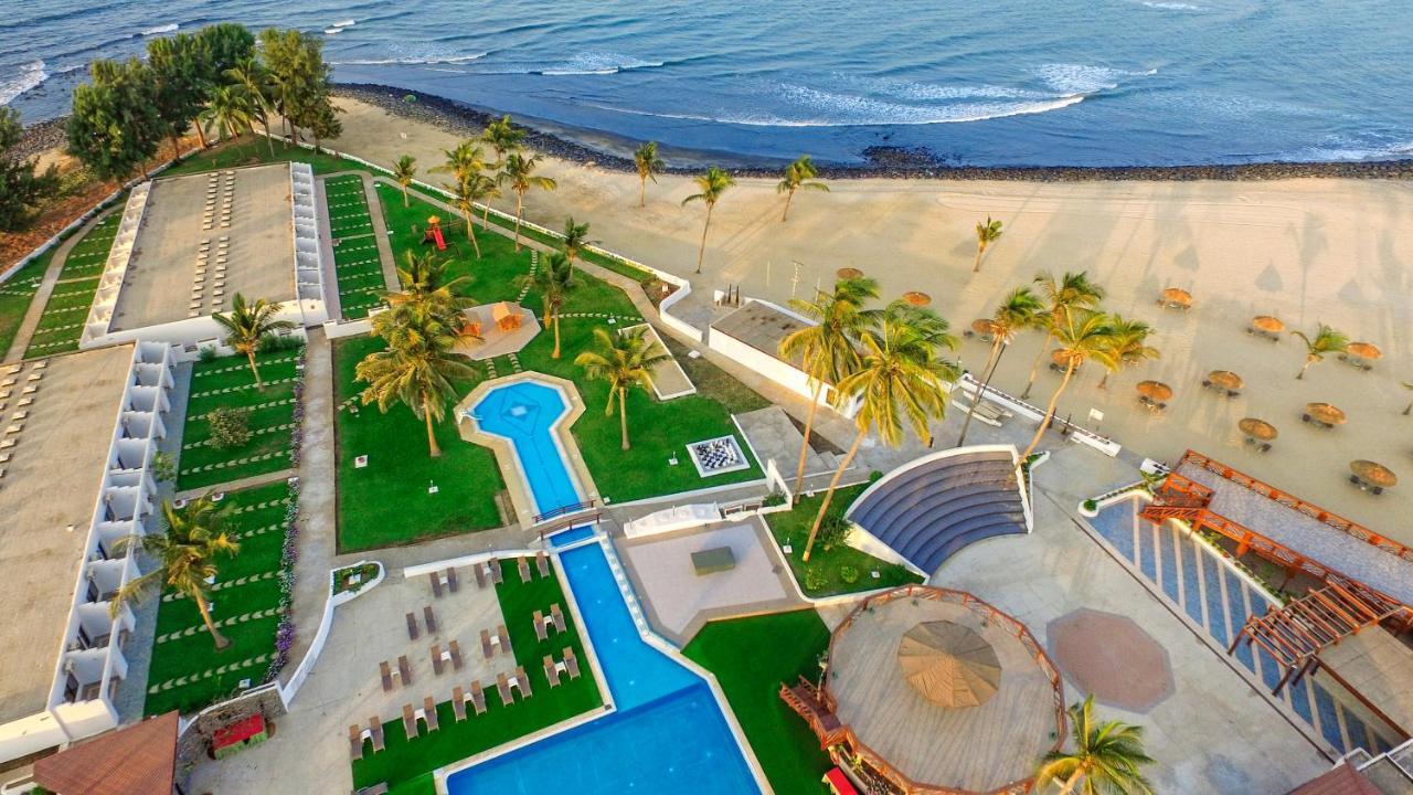 Sunbeach Hotel & Resort Bakau ภายนอก รูปภาพ