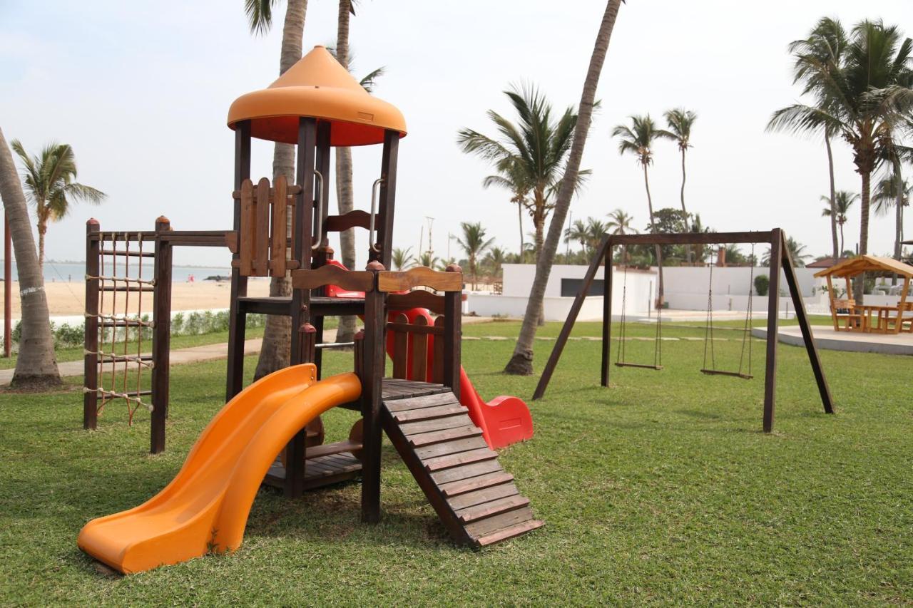 Sunbeach Hotel & Resort Bakau ภายนอก รูปภาพ