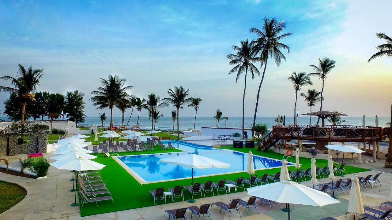 Sunbeach Hotel & Resort Bakau ภายนอก รูปภาพ