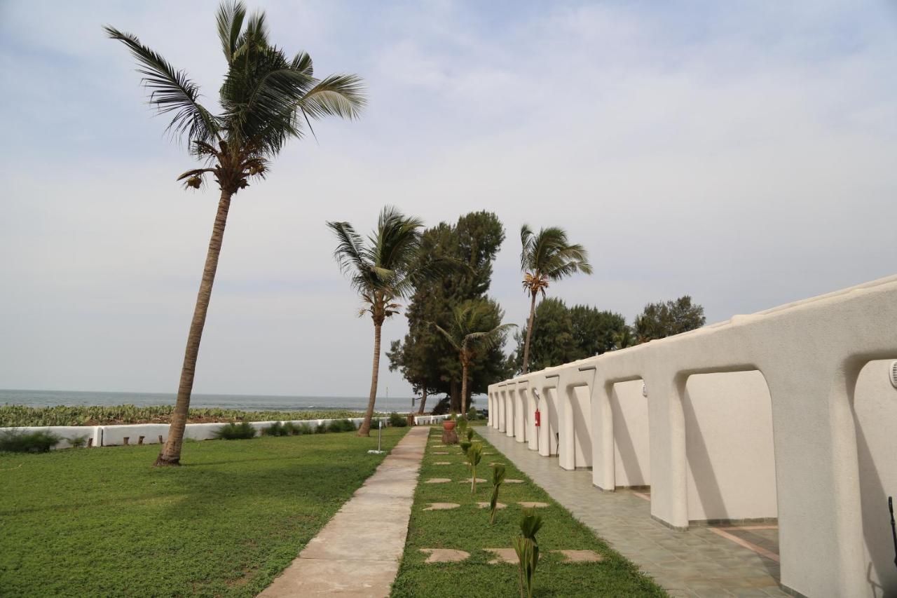 Sunbeach Hotel & Resort Bakau ภายนอก รูปภาพ